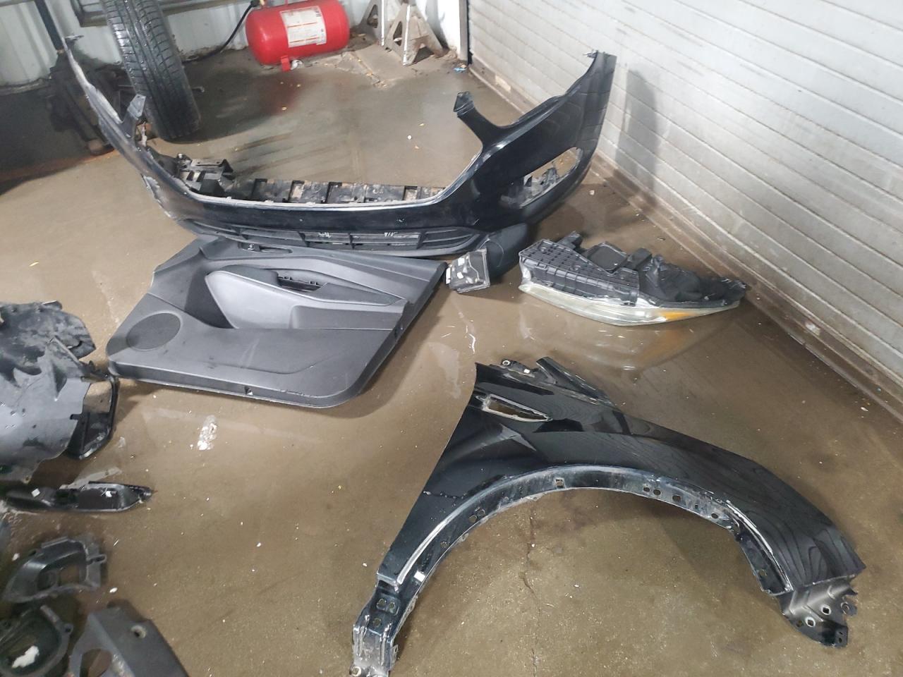 2017 Ford Escape S VIN: 1FMCU0F71HUC83997 Lot: 93464745