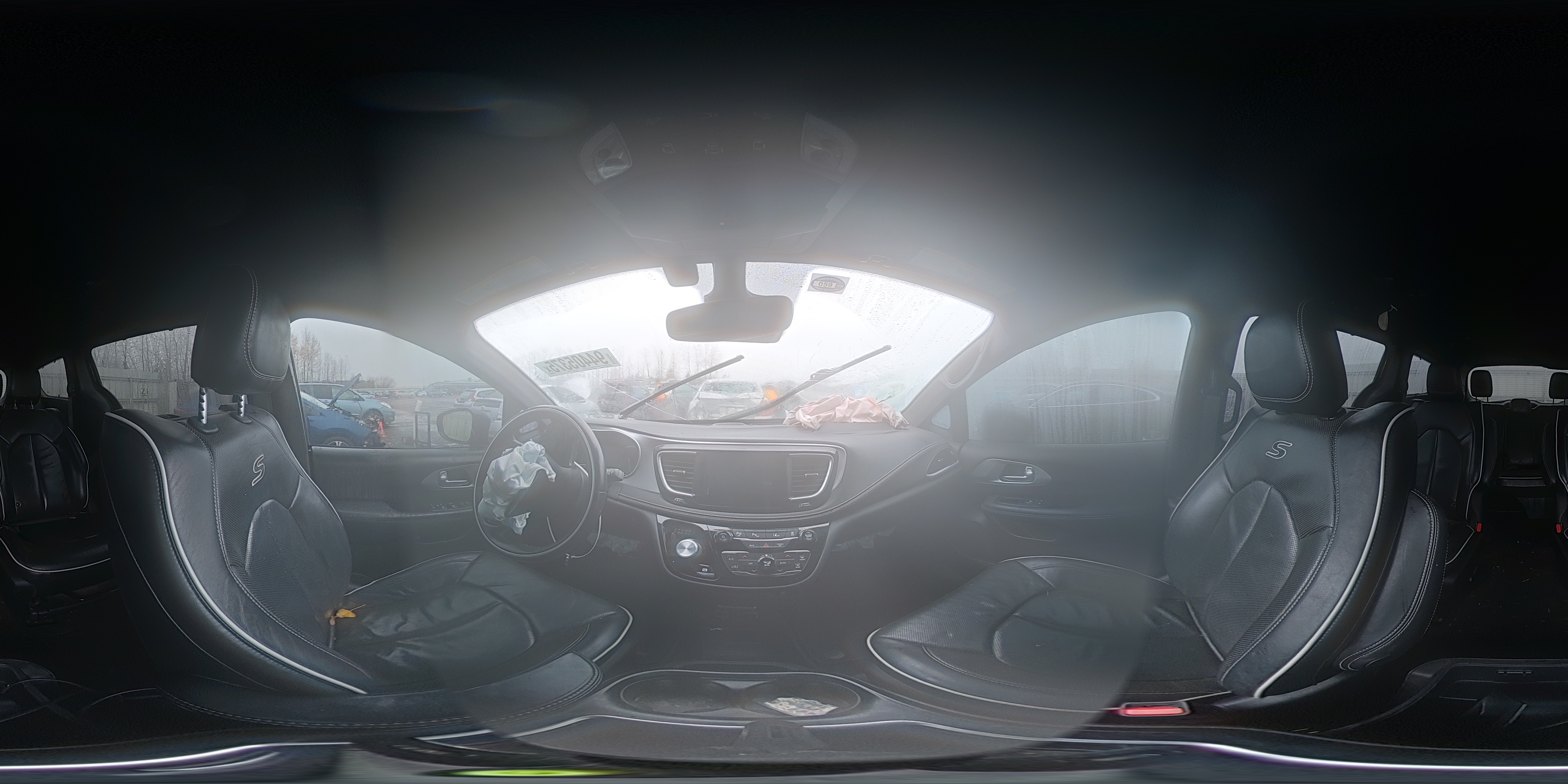 2019 Chrysler Pacifica Hybrid Limited VIN: 2C4RC1N76KR617373 Lot: 94405375