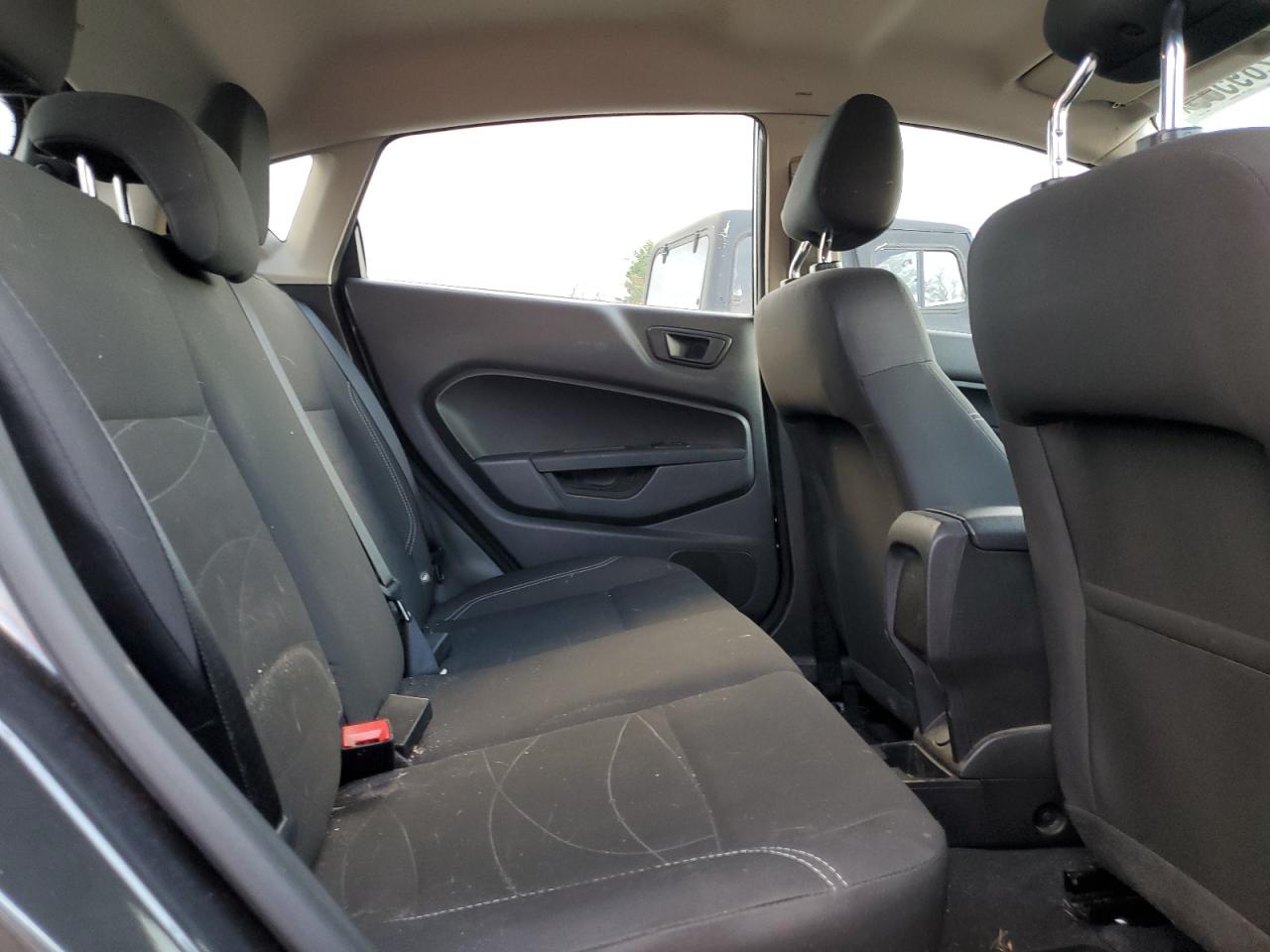 2019 Ford Fiesta Se VIN: 3FADP4EJ0KM111689 Lot: 92289535