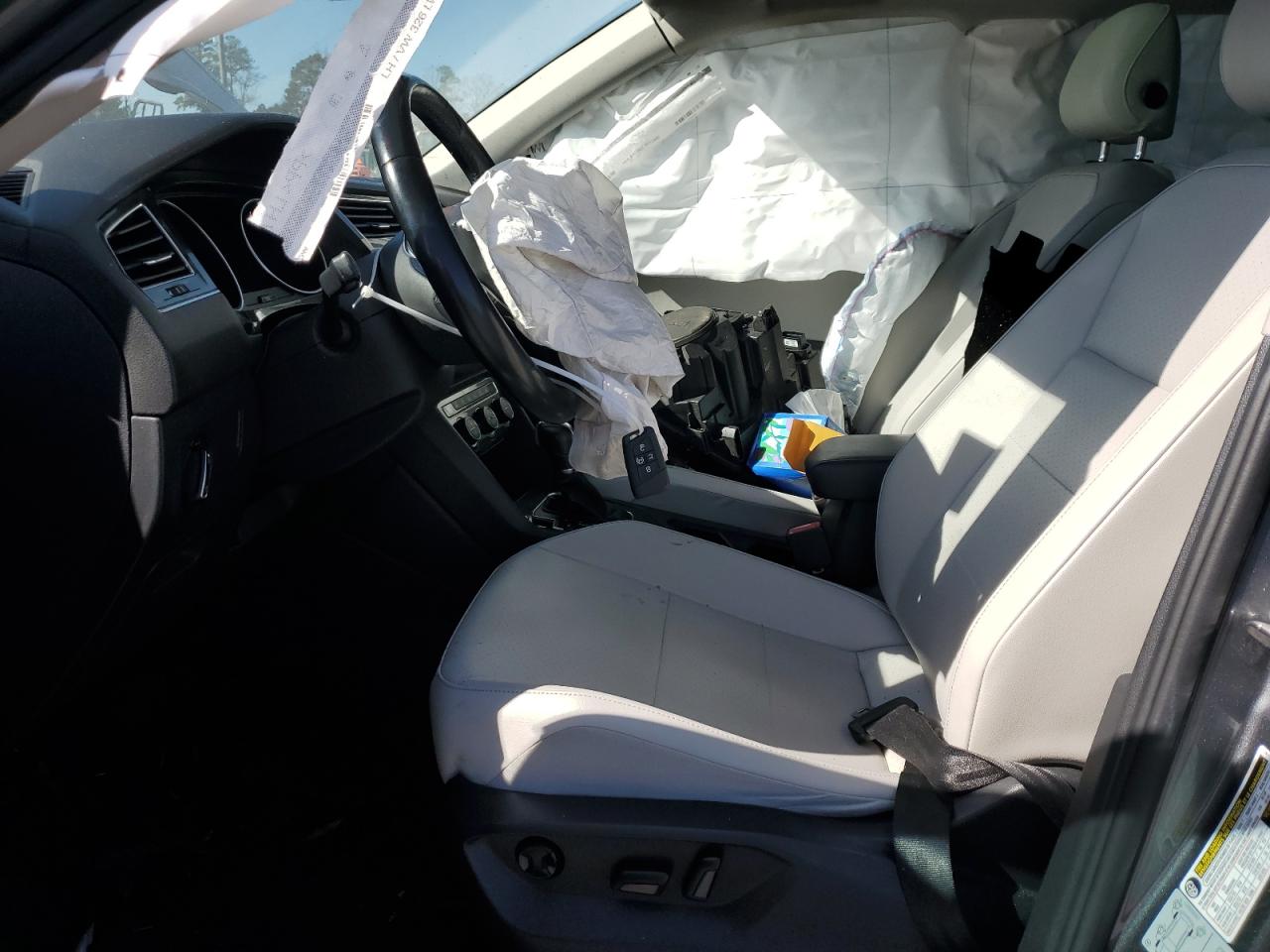 2018 Volkswagen Tiguan Se VIN: 3VV3B7AX6JM088337 Lot: 92801715