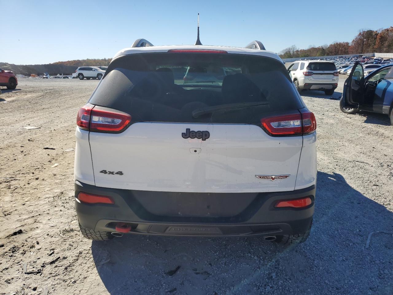 2016 Jeep Cherokee Trailhawk VIN: 1C4PJMBS8GW227719 Lot: 93120535