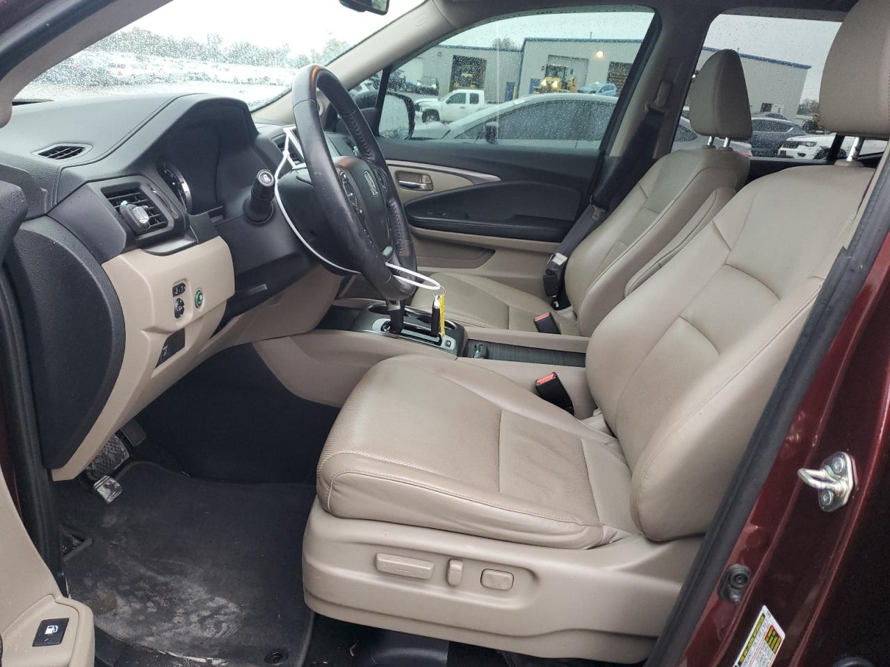 2017 Honda Ridgeline Rtl VIN: 5FPYK3F68HB011536 Lot: 93139805