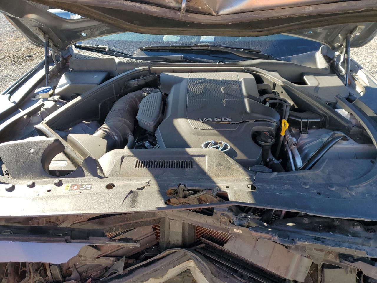 2016 Hyundai Genesis 3.8L VIN: KMHGN4JE8GU139020 Lot: 91480375