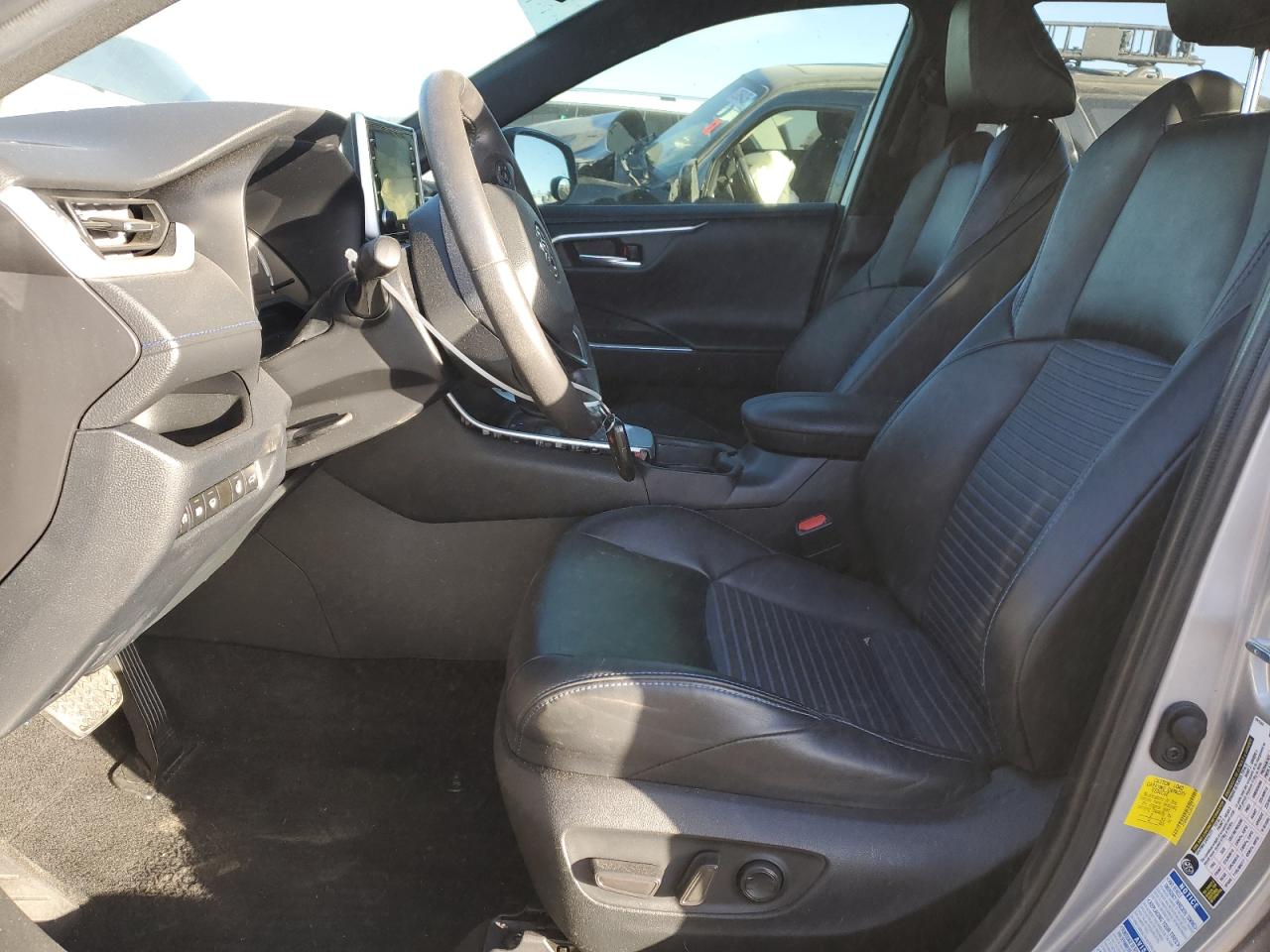 2020 Toyota Rav4 Xse VIN: 4T3EWRFV2LU001677 Lot: 92826865