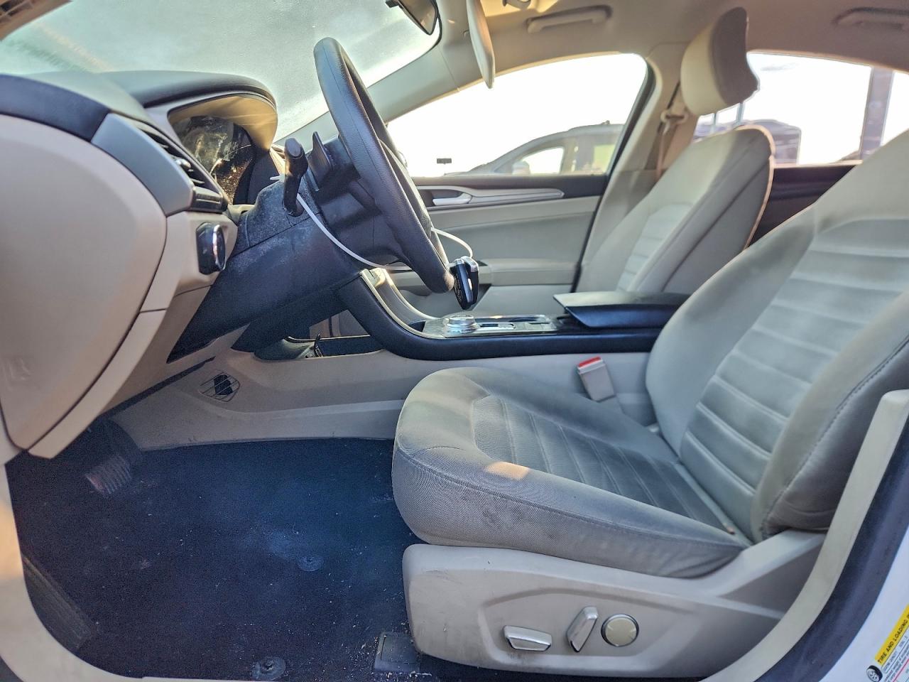 2018 Ford Fusion Se VIN: 3FA6P0HD5JR150691 Lot: 92625225