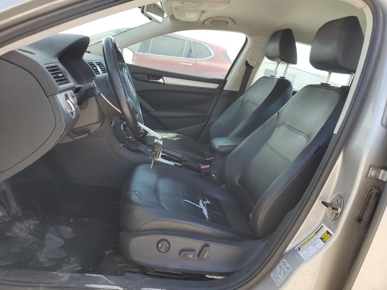 2013 Volkswagen Passat Se VIN: 1VWBP7A32DC064600 Lot: 90028945