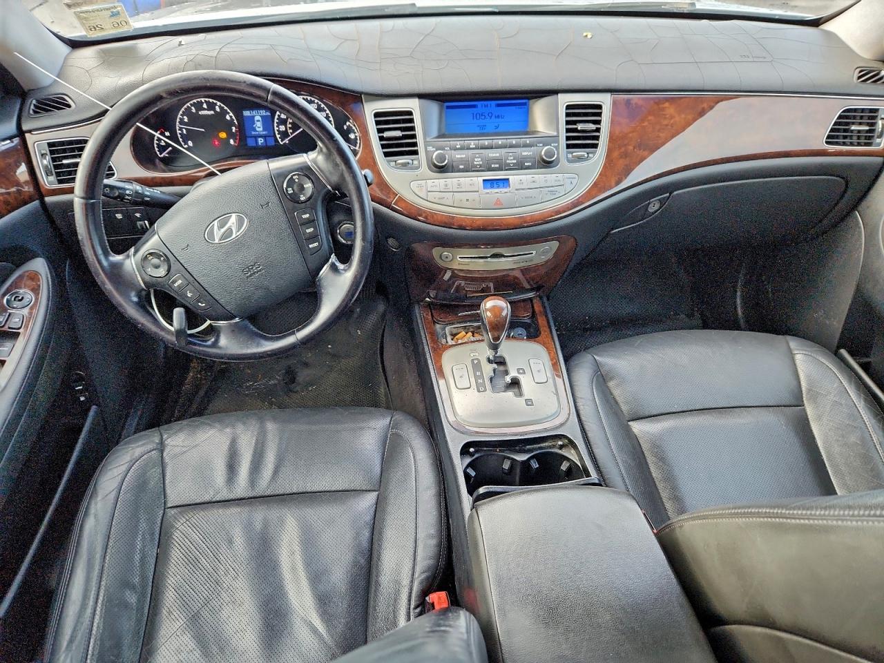 2011 Hyundai Genesis 3.8L VIN: KMHGC4DE1BU117239 Lot: 93745055