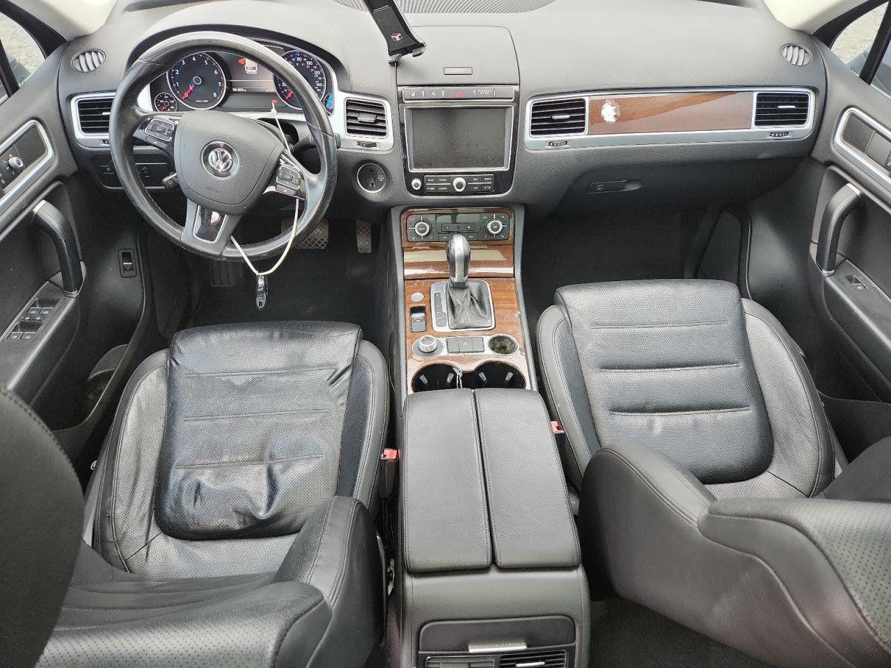 2016 Volkswagen Touareg Sport VIN: WVGEF9BP3GD002536 Lot: 92743345