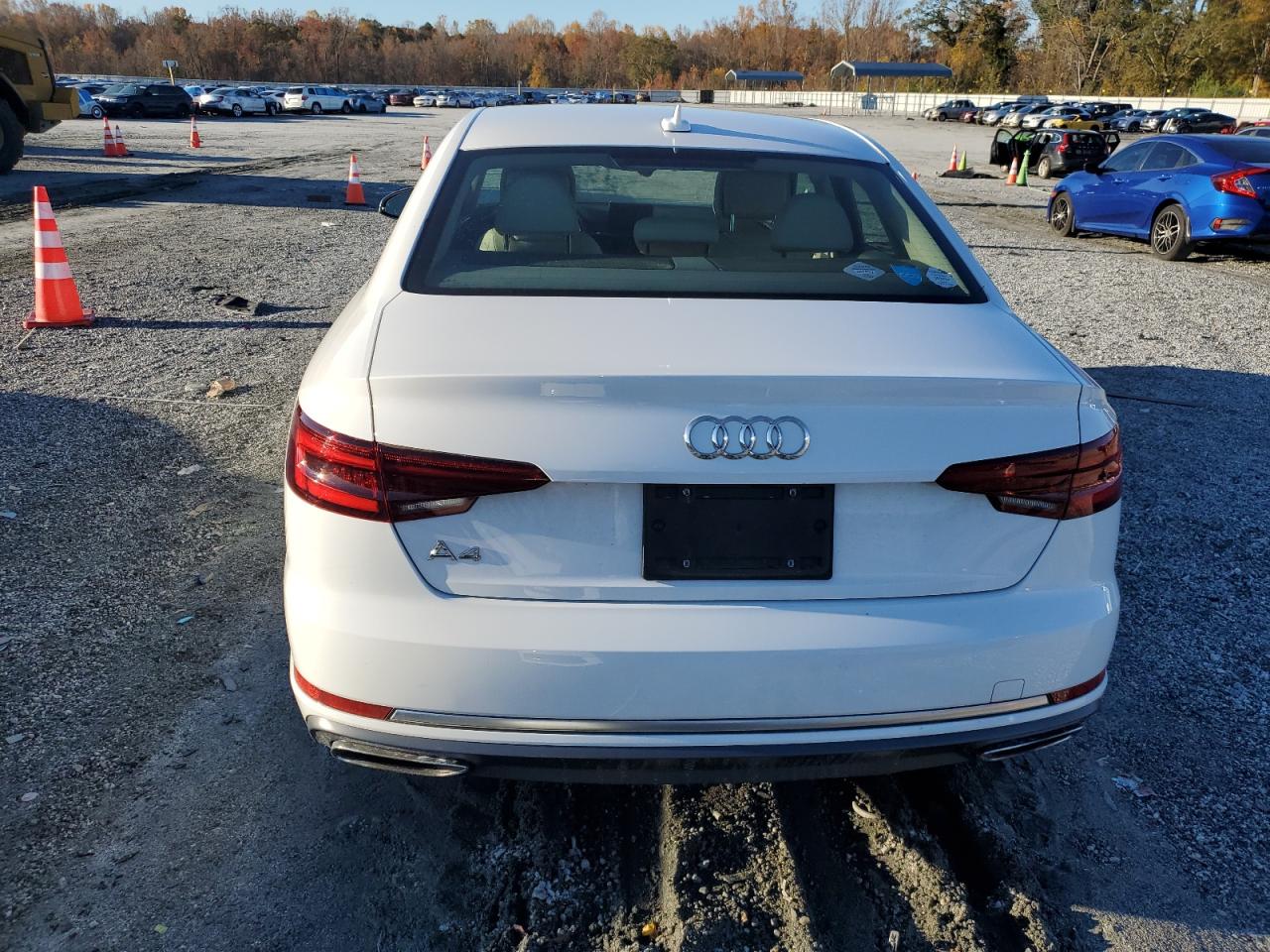2019 Audi A4 Premium VIN: WAUGMAF4XKA055391 Lot: 91579895