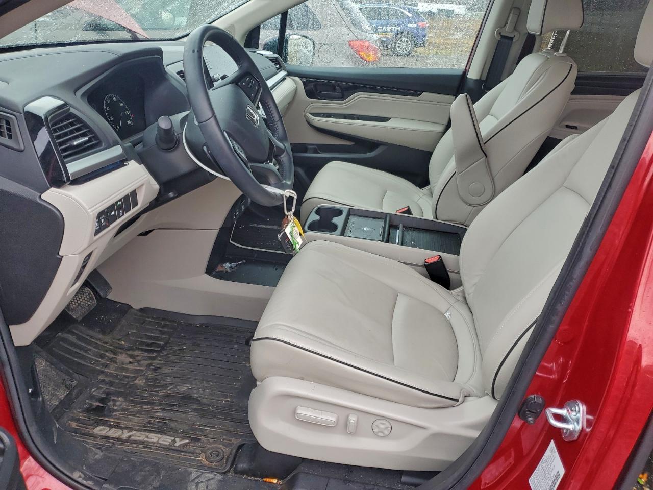 2025 Honda Odyssey Touring VIN: 5FNRL6H88SB013482 Lot: 94121475