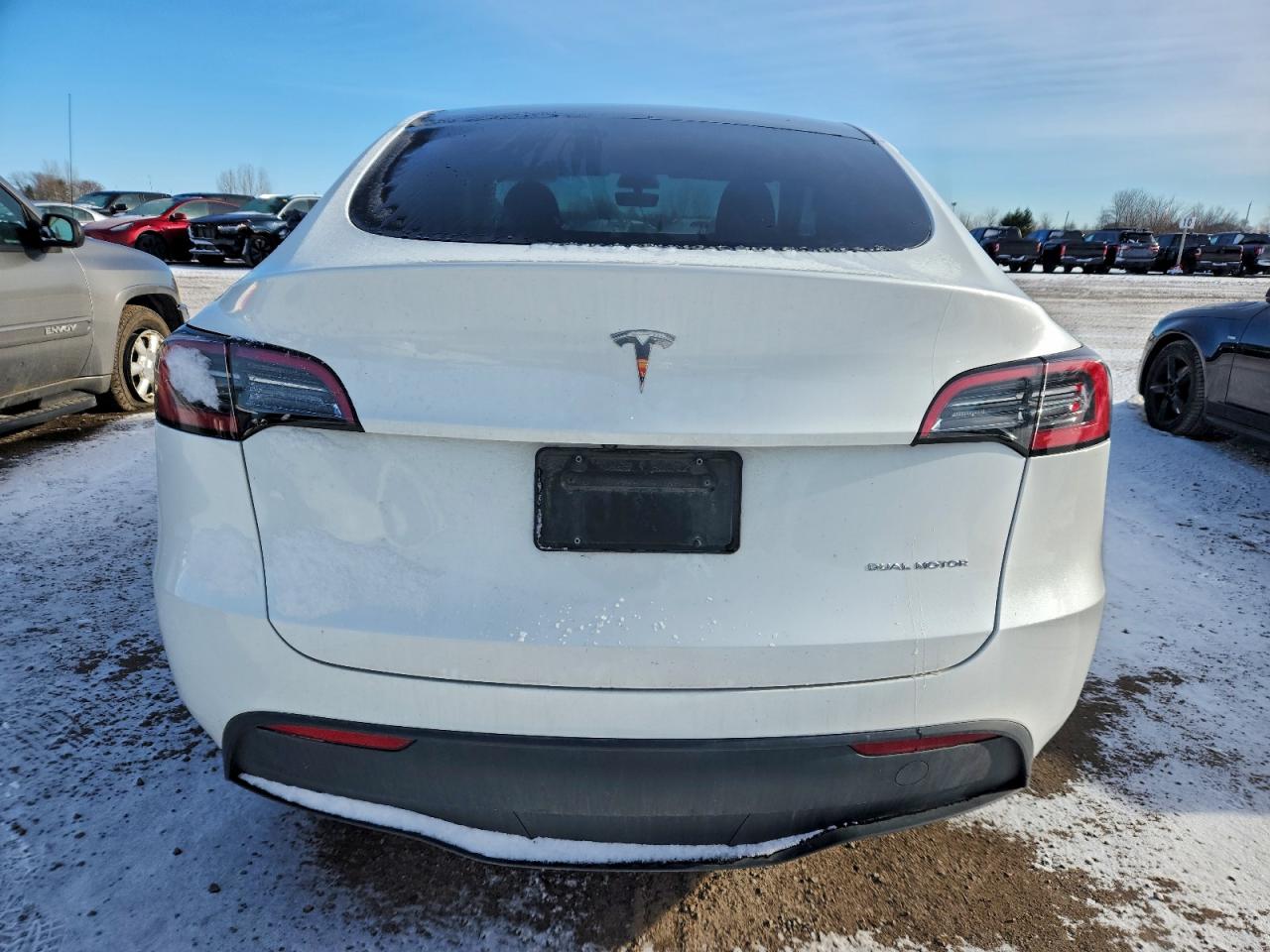 2023 Tesla Model Y VIN: 7SAYGDEE4PF772879 Lot: 92074025