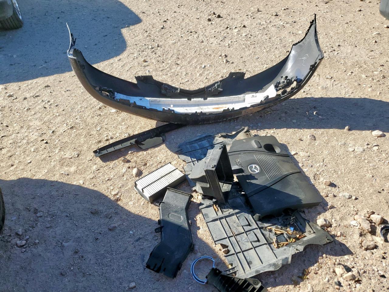 2004 Mazda 3 Hatchback VIN: JM1BK143741114235 Lot: 90833545