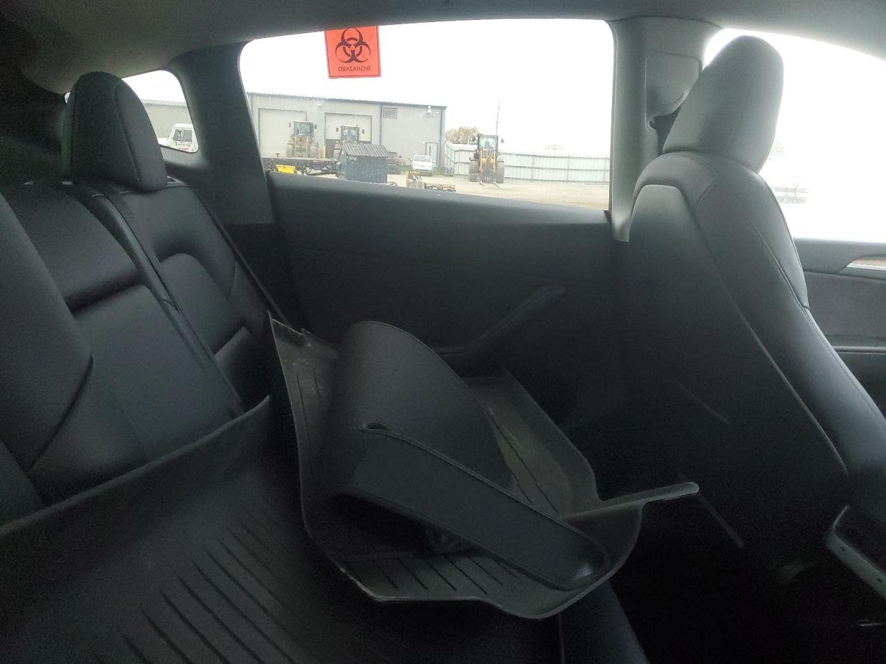 2025 Tesla Model Y VIN: 7SAYGDED4SA373998 Lot: 90707645