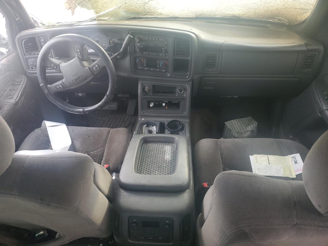 2005 GMC New Sierra K1500 VIN: 2GTEK13T751263285 Lot: 93858365