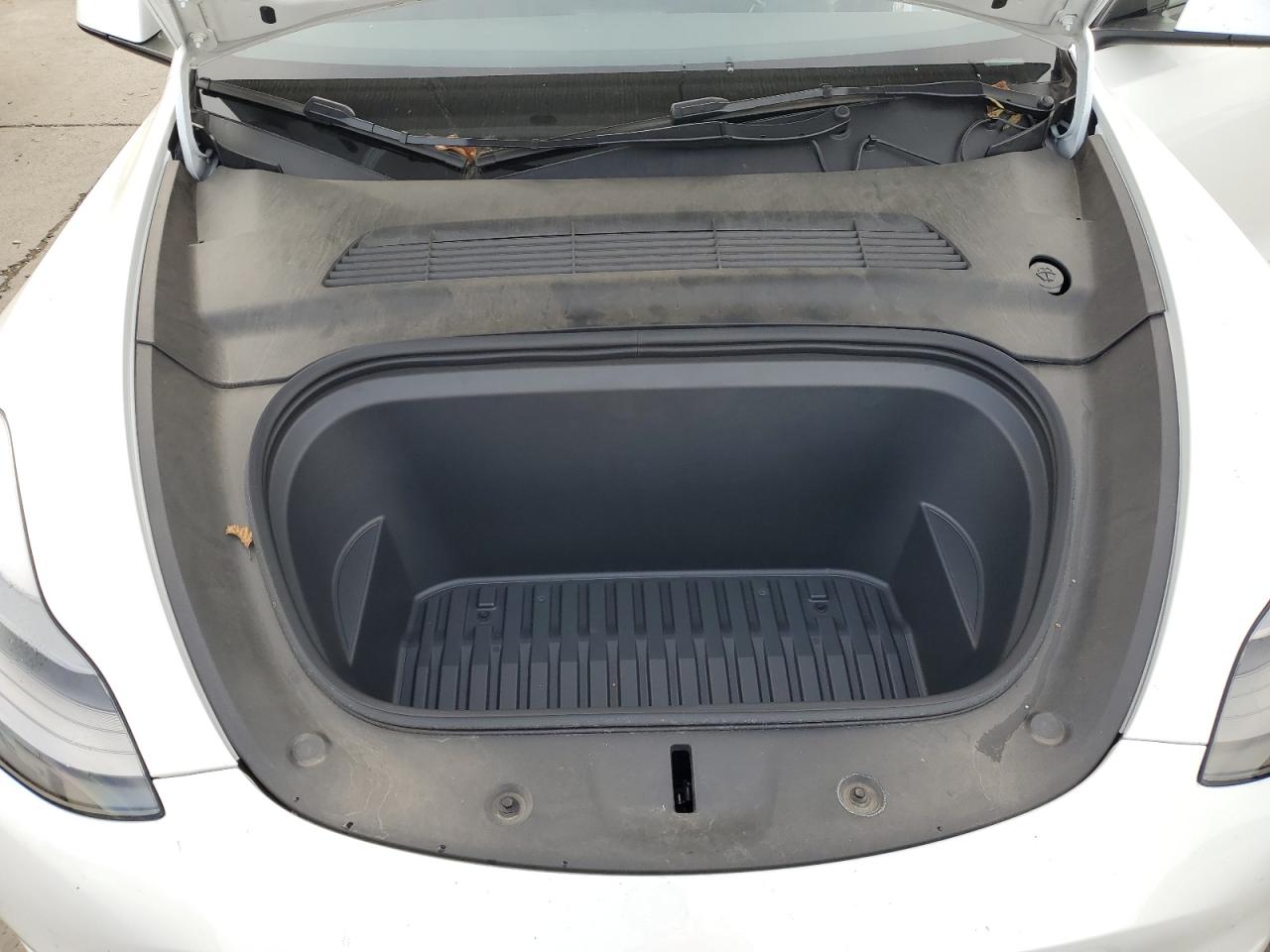 2023 Tesla Model Y VIN: 7SAYGDEEXPF816853 Lot: 92314785