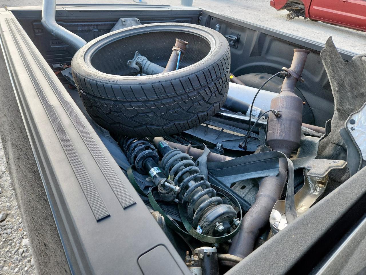 2022 Ford F150 VIN: 1FTMF1E58NKE24113 Lot: 90255195