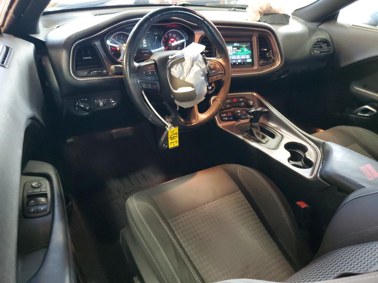 2017 Dodge Challenger R/T VIN: 2C3CDZBT0HH580651 Lot: 92827485