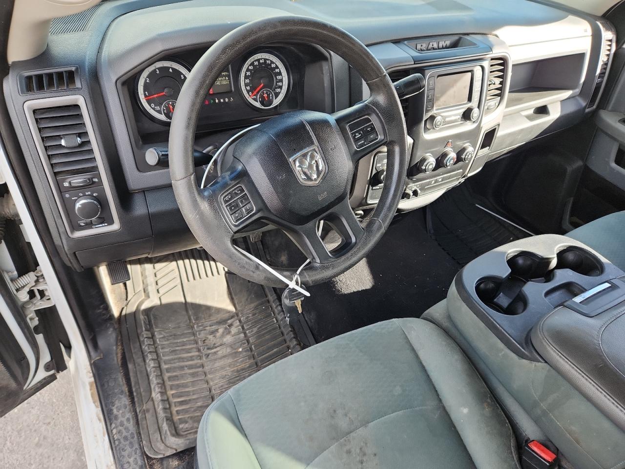 2015 Ram 1500 St VIN: 3C6JR7DTXFG631454 Lot: 89806875