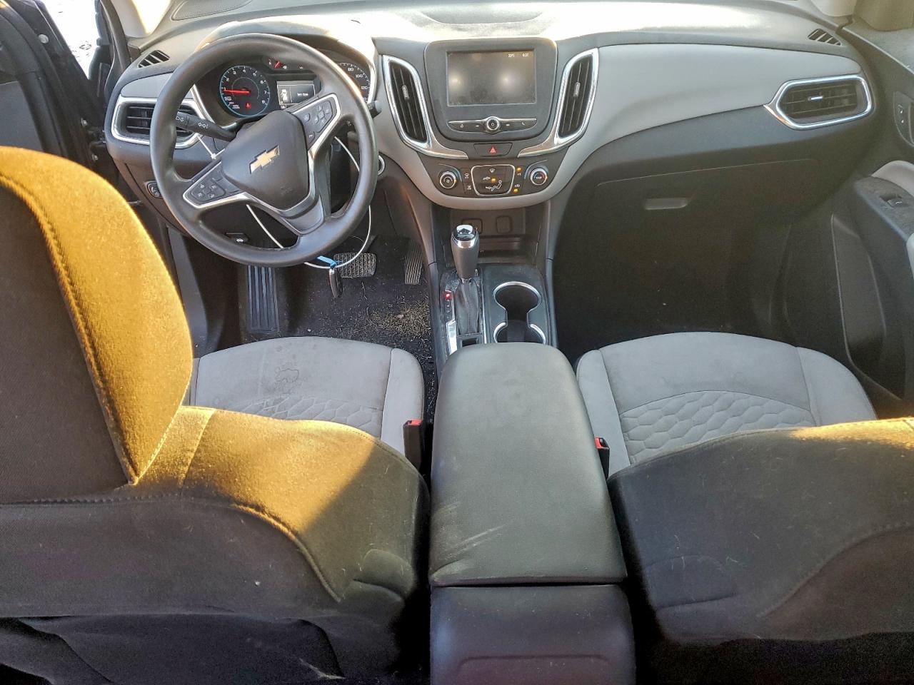 2018 Chevrolet Equinox Ls VIN: 2GNAXREV3J6134574 Lot: 93307815