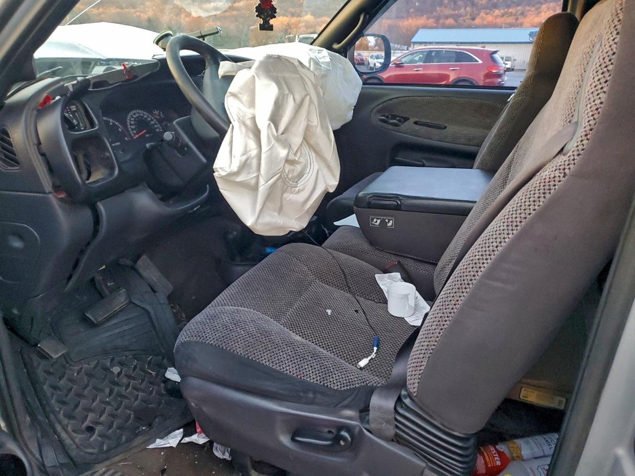 1999 Dodge Ram 2500 VIN: 3B7KF23ZXXG164116 Lot: 94144885