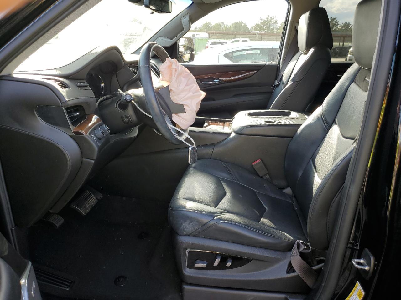 2017 Cadillac Escalade Esv Luxury VIN: 1GYS4HKJ4HR311367 Lot: 92315415