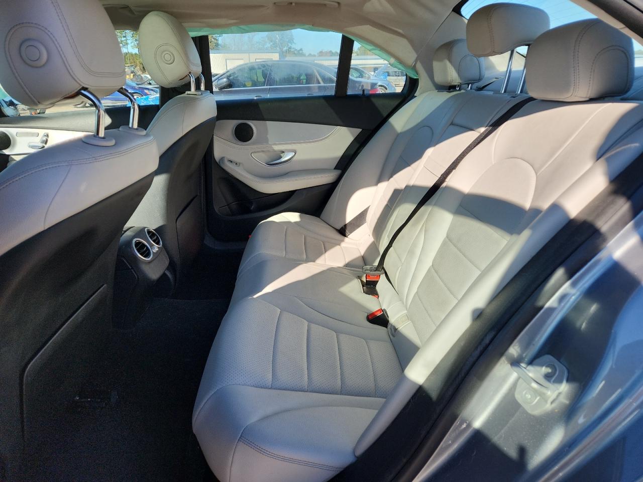 2015 Mercedes-Benz C 300 VIN: 55SWF4JB1FU077159 Lot: 91907895