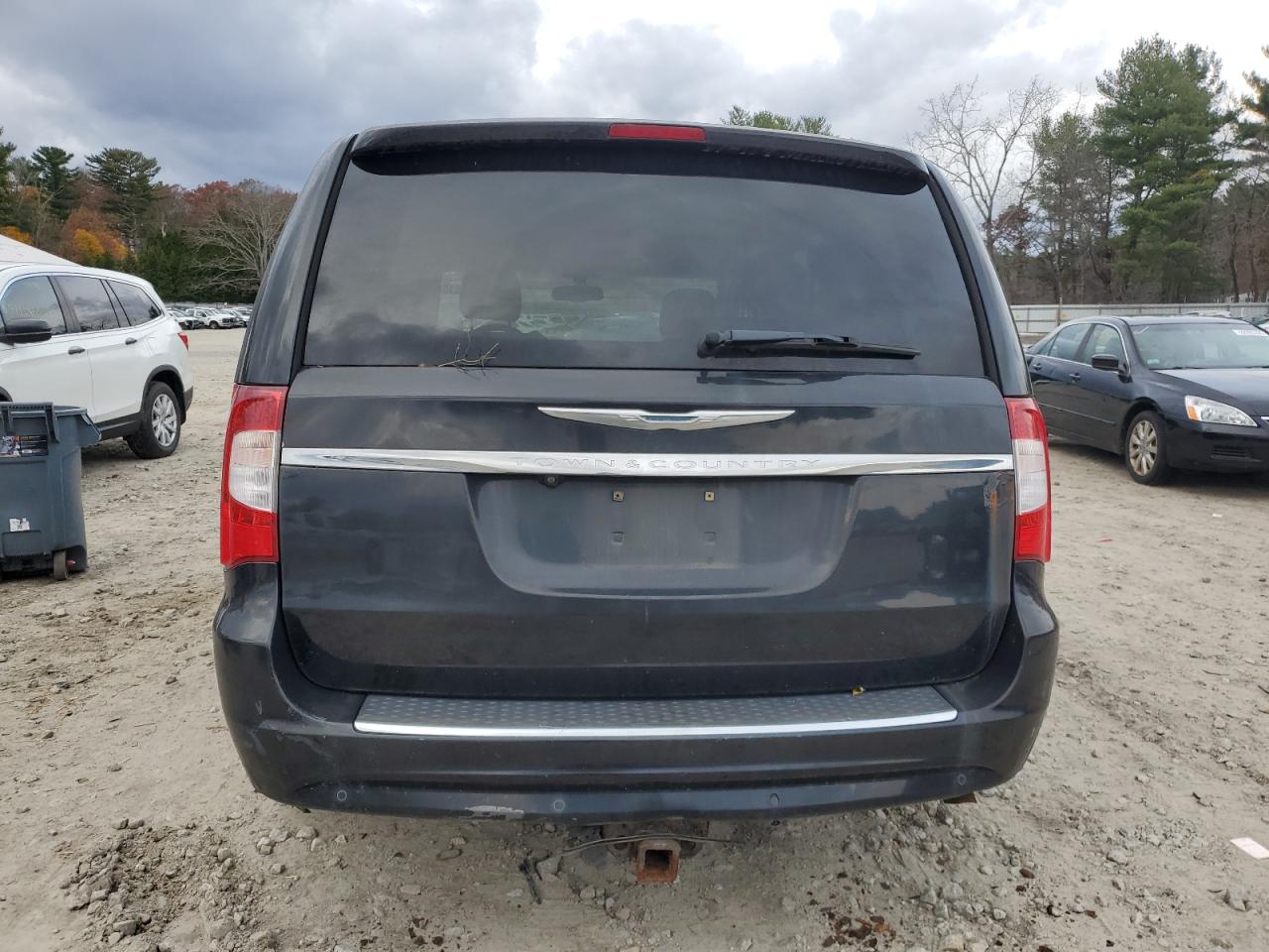 2011 Chrysler Town & Country Limited VIN: 2A4RR6DG7BR500294 Lot: 92925615