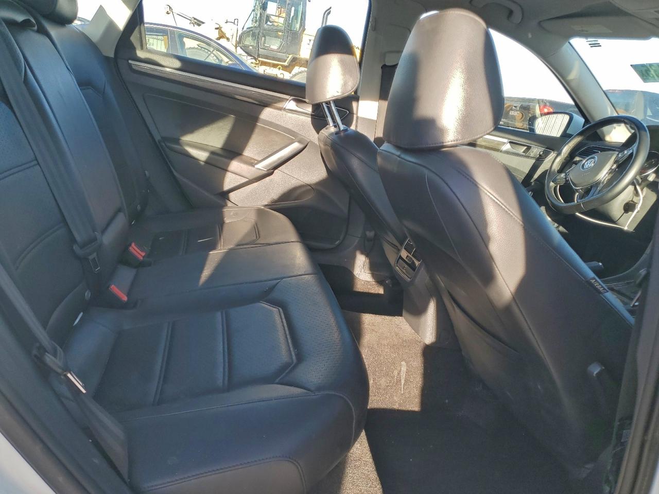 2016 Volkswagen Passat Se VIN: 1VWBT7A35GC012569 Lot: 94371135