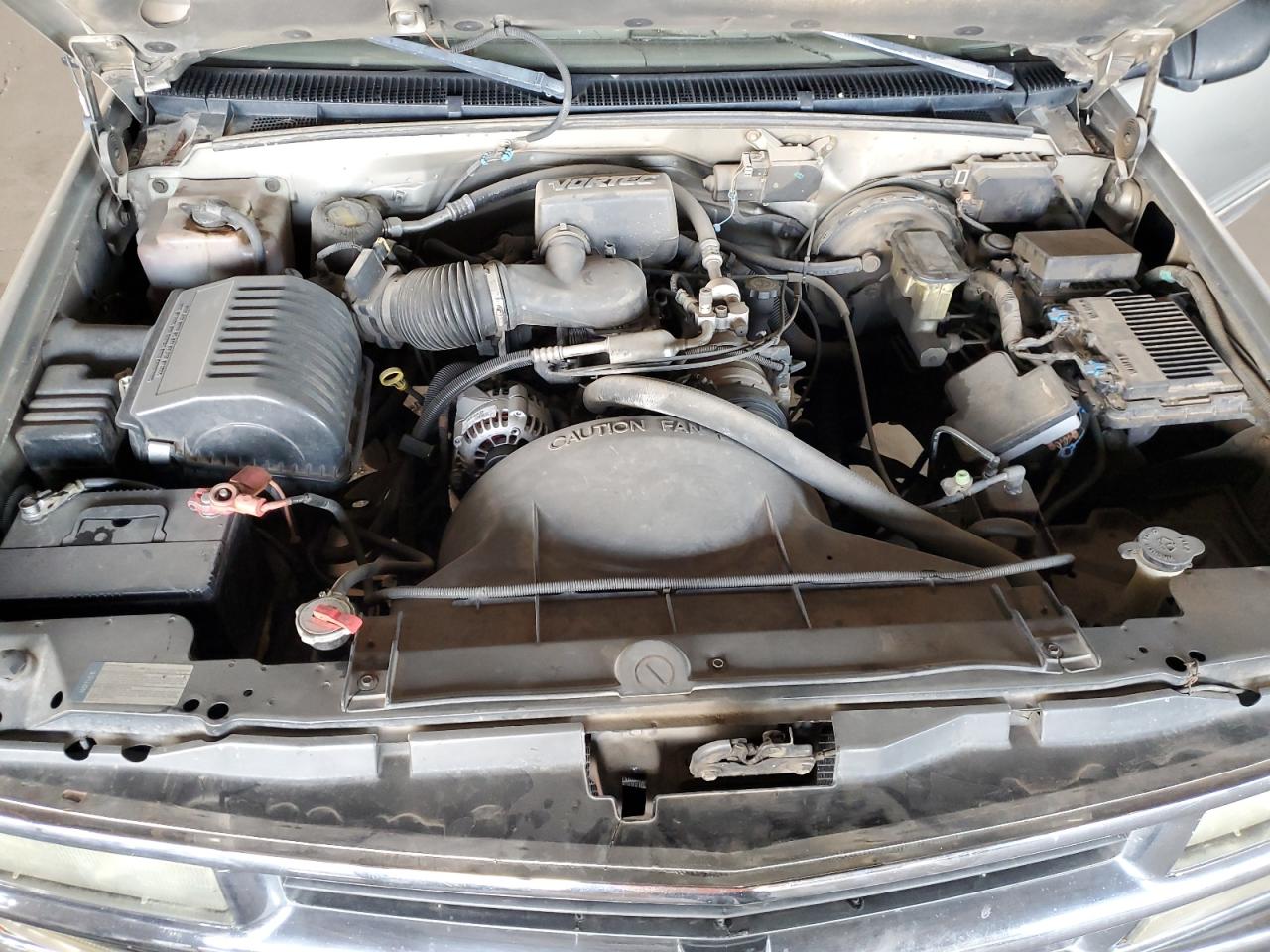 1998 Chevrolet Gmt-400 C1500 VIN: 1GCEC19W5WE255457 Lot: 92010255