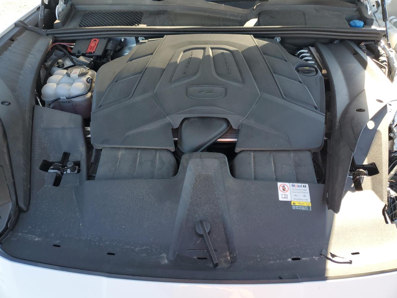 2024 Porsche Cayenne Coupe VIN: WP1BA2AY2RDA51834 Lot: 93859675