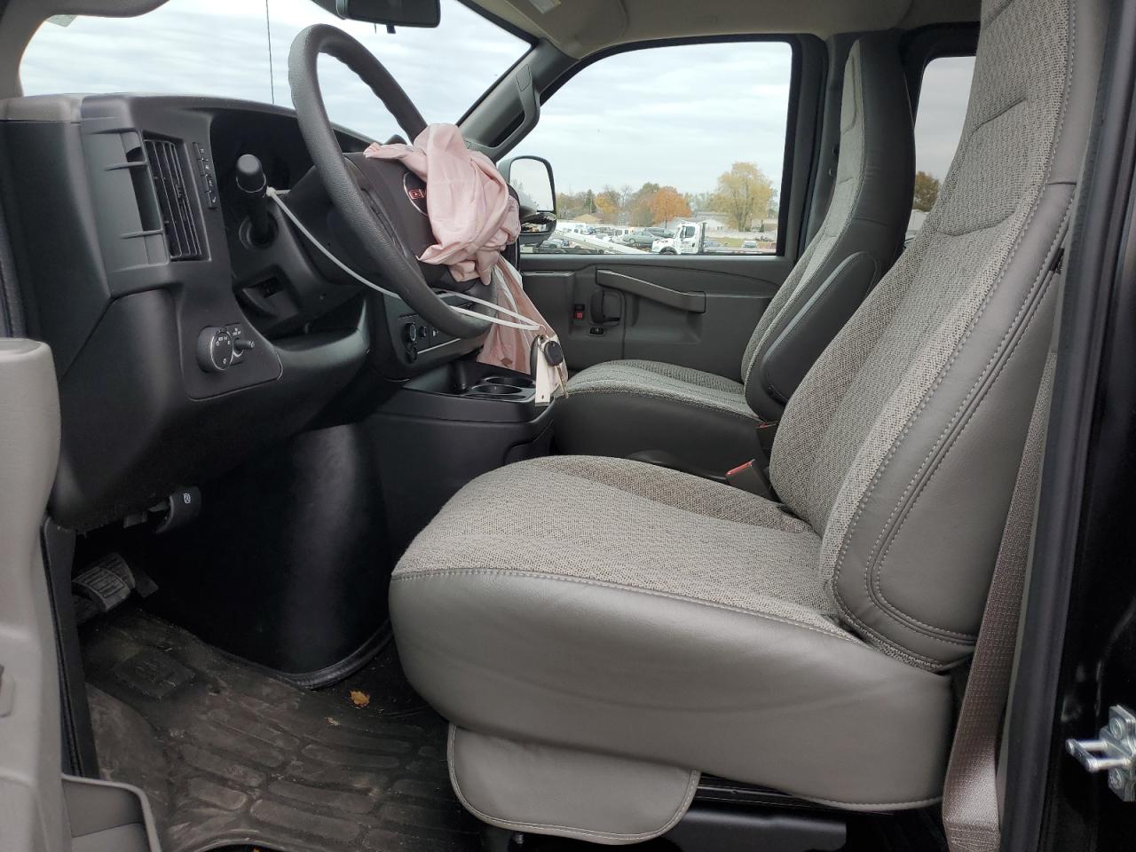 2025 GMC Savana G2500 Lt VIN: 1GJW7FF7XS1221107 Lot: 91259795