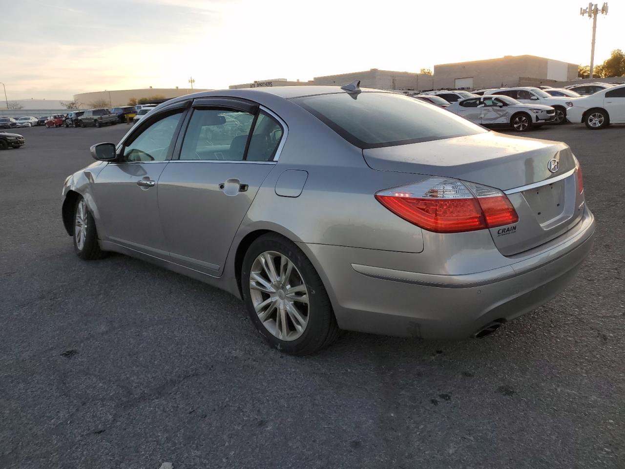 2009 Hyundai Genesis 4.6L VIN: KMHGC46F19U055115 Lot: 90932155