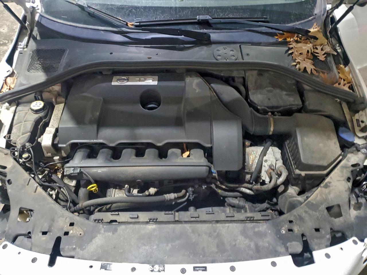 2012 Volvo S60 T6 VIN: YV1902FH3C2037451 Lot: 92218765