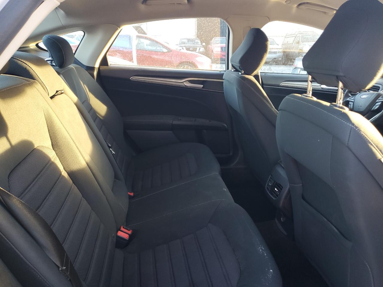 2020 Ford Fusion Se VIN: 3FA6P0LU8LR238807 Lot: 91180535