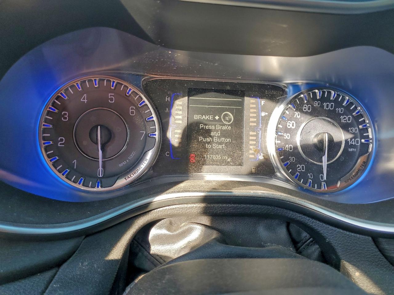 2015 Chrysler 200 Limited VIN: 1C3CCCAG8FN734032 Lot: 93714275