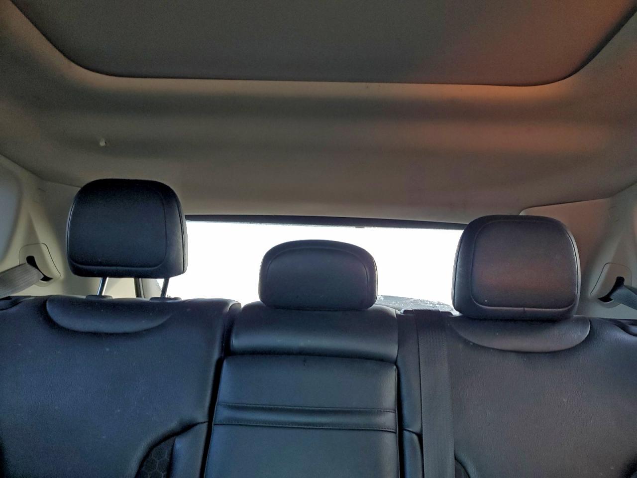 2018 Jeep Compass Latitude VIN: 3C4NJDBB4JT146379 Lot: 93428845