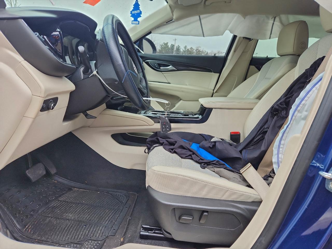 2023 Buick Envision Preferred VIN: LRBAZLR44PD071575 Lot: 94590375