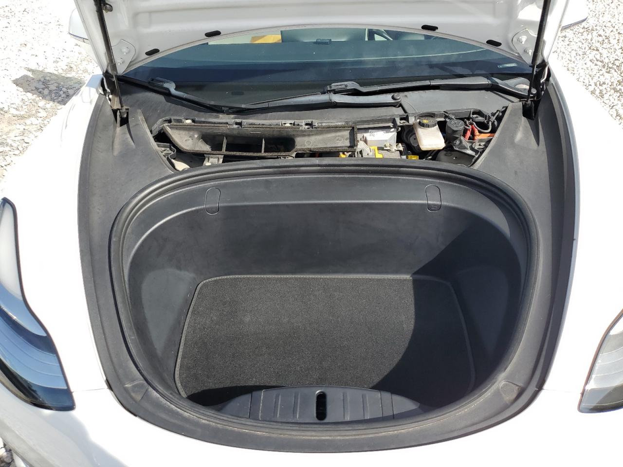 2019 Tesla Model 3 VIN: 5YJ3E1EB4KF392421 Lot: 92390755