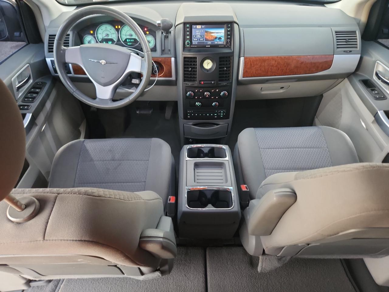 2008 Chrysler Town & Country Touring VIN: 2A8HR54P48R690665 Lot: 91706425