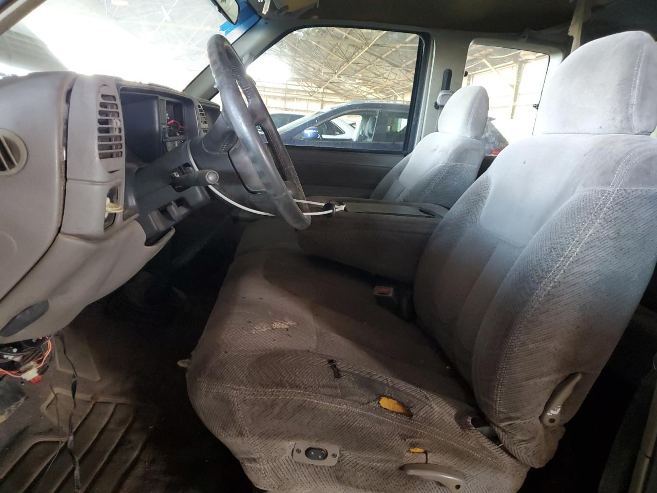 1998 Chevrolet Gmt-400 C1500 VIN: 1GCEC19W5WE255457 Lot: 92010255