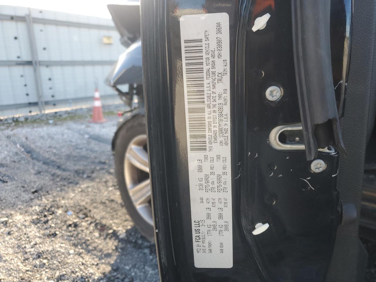 2015 Ram 1500 Sport VIN: 1C6RR7MT8FS642819 Lot: 92341605