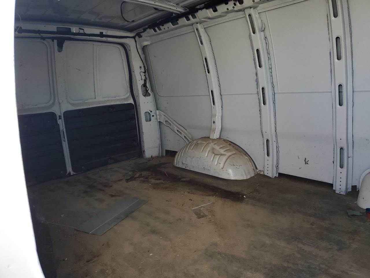 2019 Chevrolet Express G2500 VIN: 1GCWGAFG6K1208669 Lot: 92165875