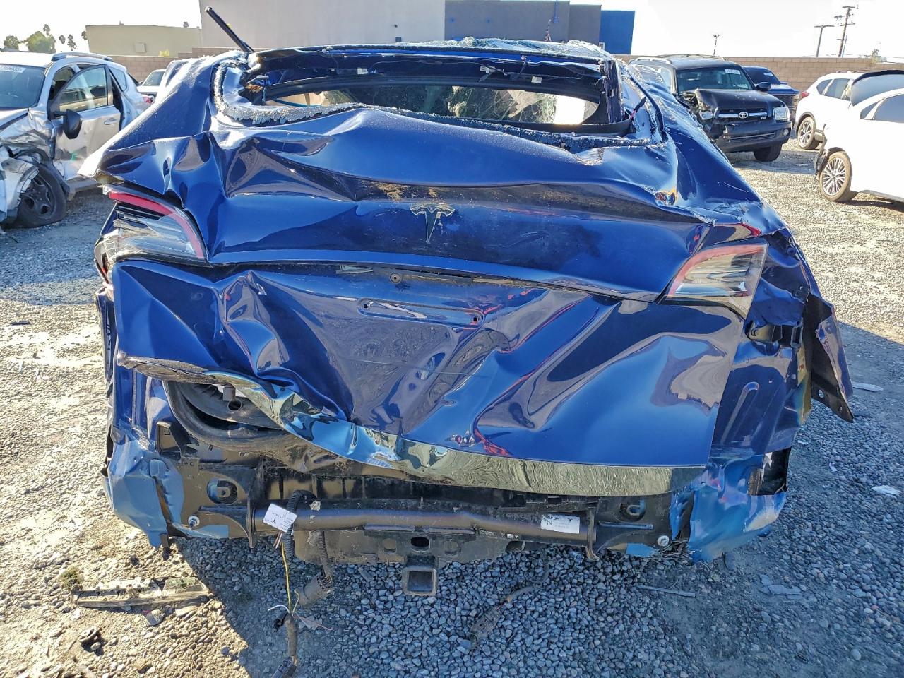 2022 Tesla Model Y VIN: 7SAYGAEE5NF467290 Lot: 92755625