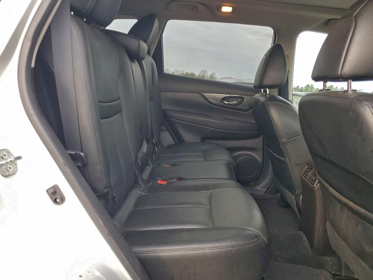 2016 Nissan Rogue S VIN: 5N1AT2MV2GC827399 Lot: 94322105