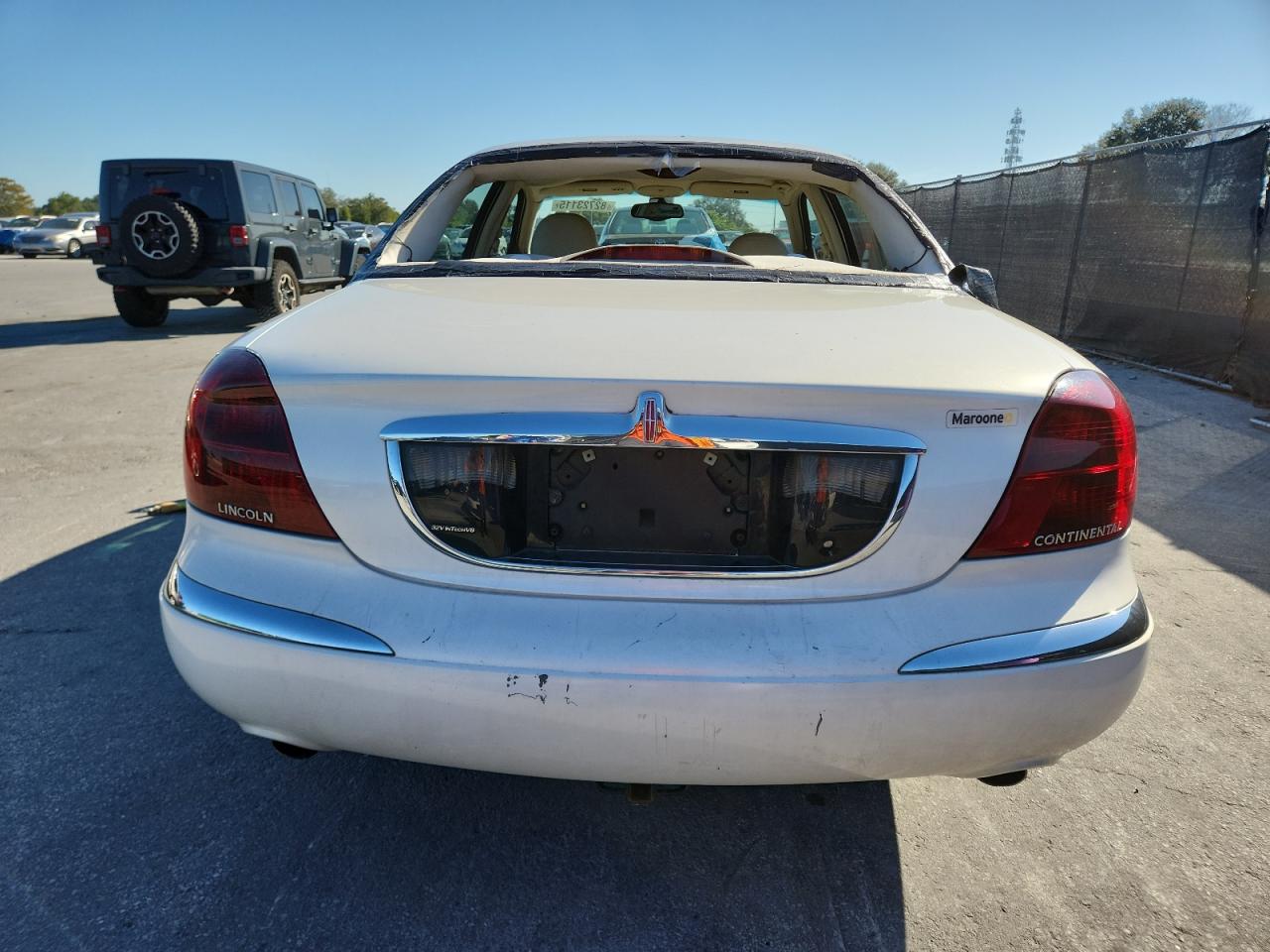 2002 Lincoln Continental VIN: 1LNHM97V72Y697857 Lot: 82723115