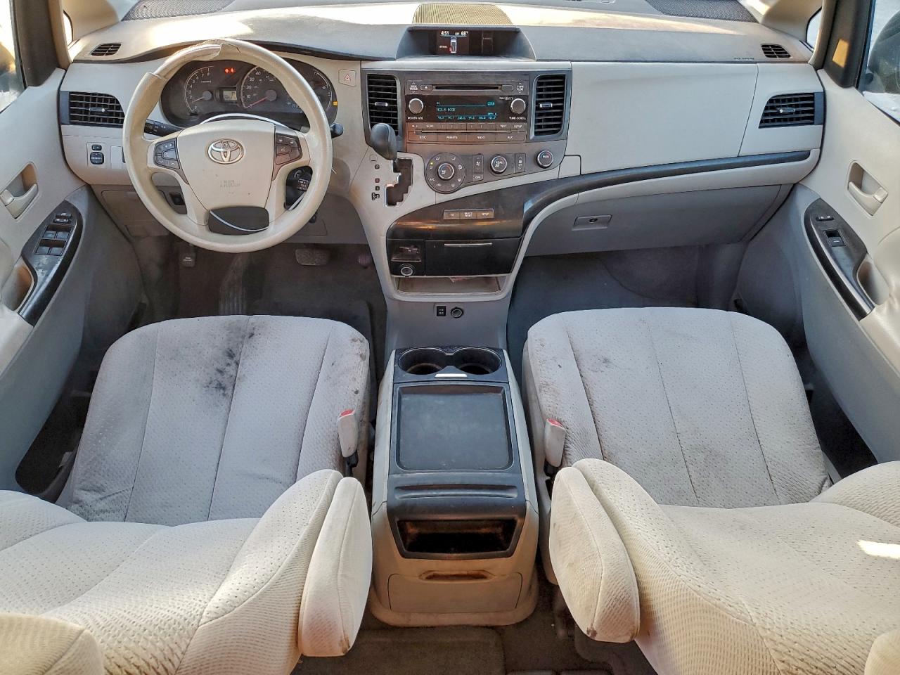 2011 Toyota Sienna Le VIN: 5TDKK3DC5BS064107 Lot: 93908005