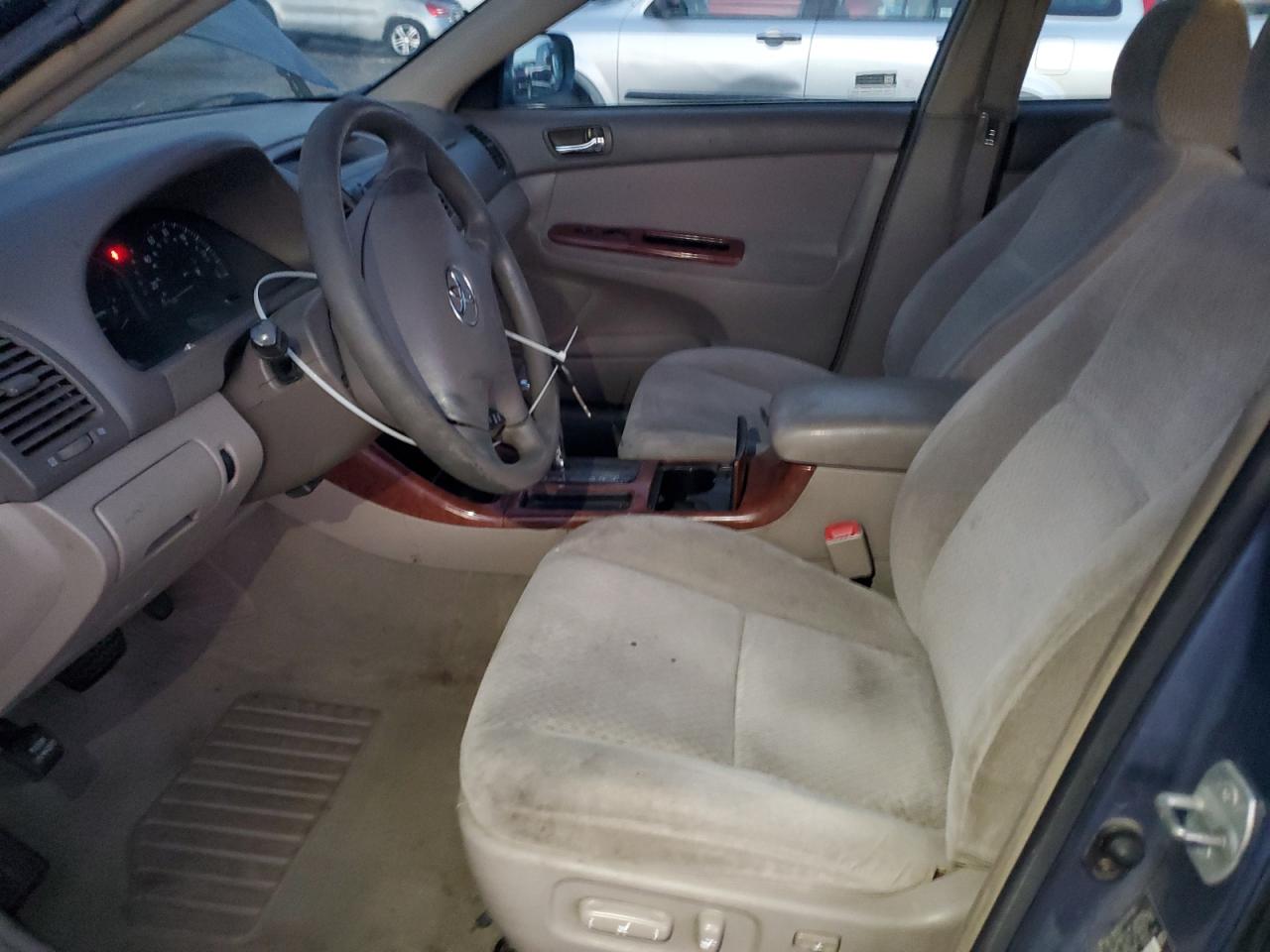 2004 Toyota Camry Le VIN: 4T1BE32K64U894736 Lot: 93141345