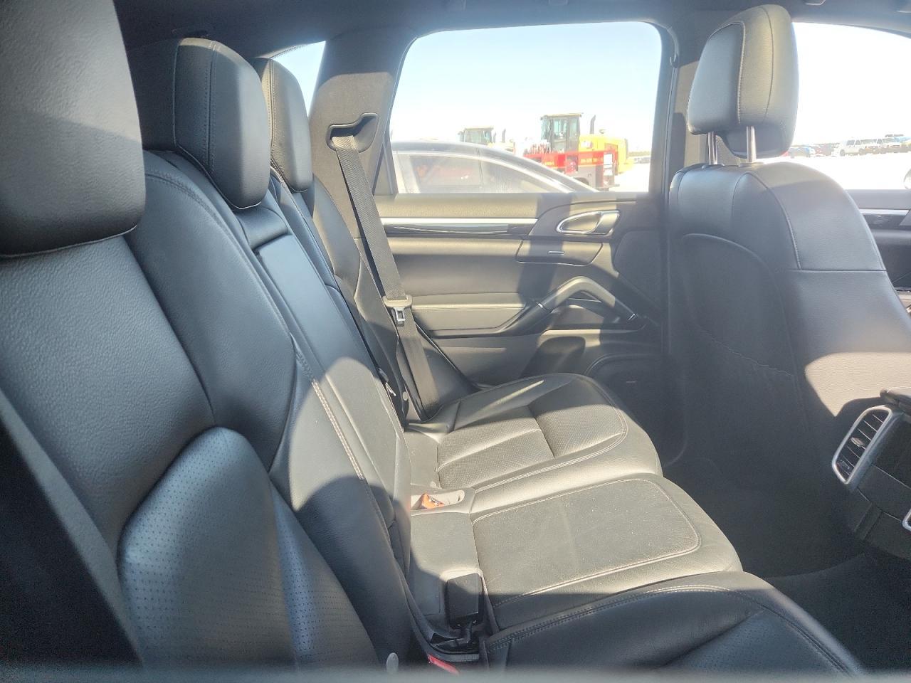 2018 Porsche Cayenne VIN: WP1AA2A20JKA01201 Lot: 91569595