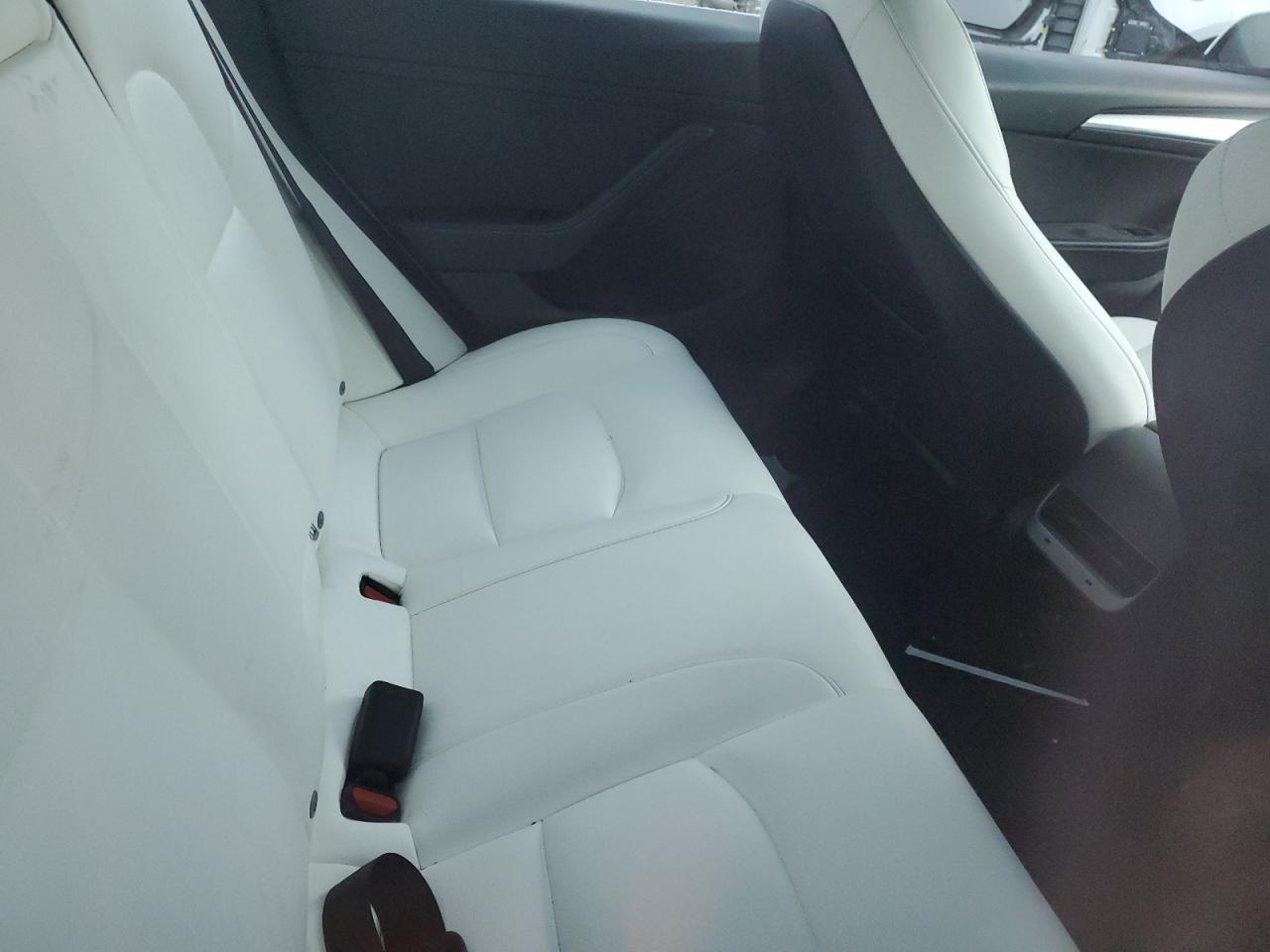 2021 Tesla Model 3 VIN: 5YJ3E1EB1MF037273 Lot: 85940115