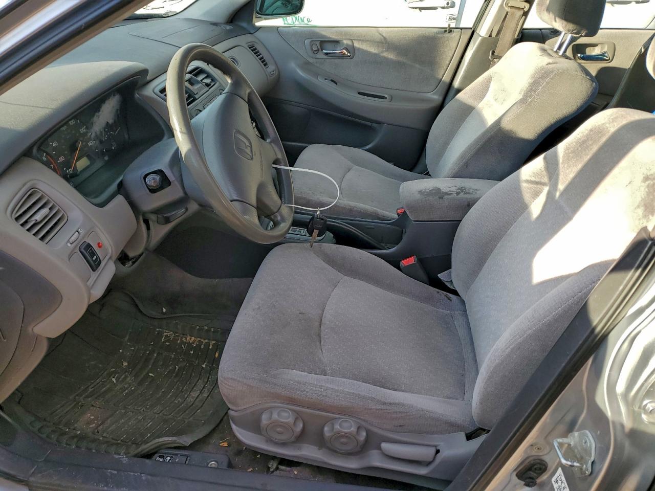 2001 Honda Accord Lx VIN: JHMCG56411C015105 Lot: 94344765